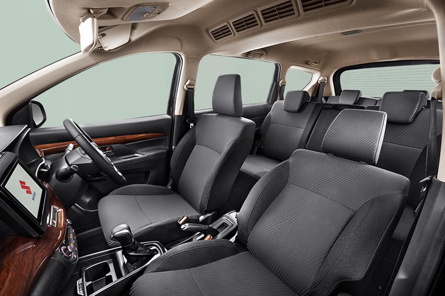 5 Interior Ertiga