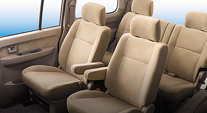 Interior APV 7