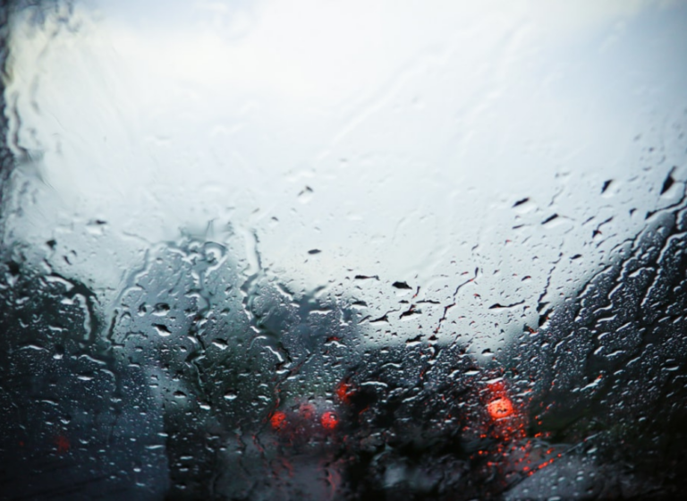 Waspada Mobil Terjebak Banjir, Begini Tips Klaim Asuransi